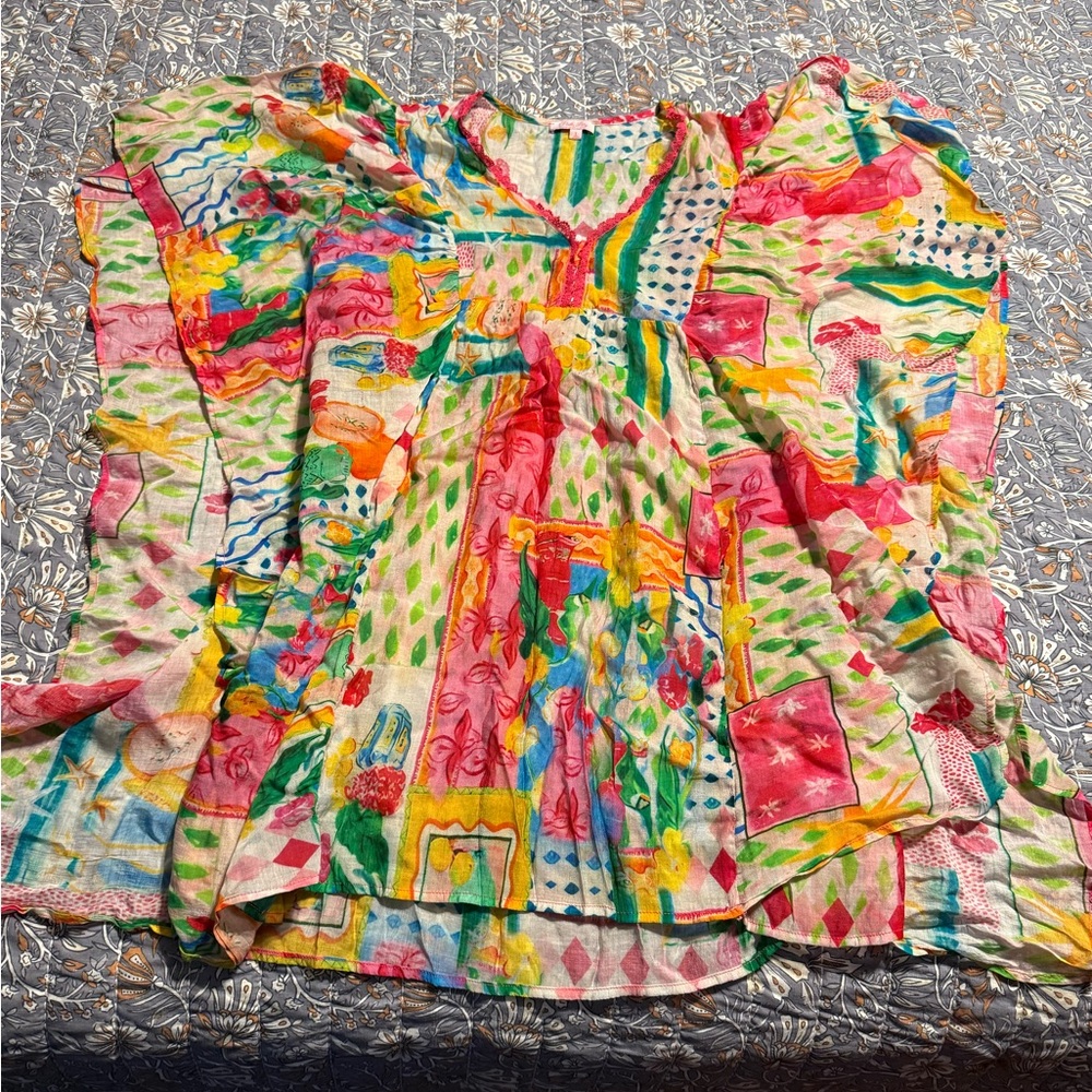 Brand new Pink Lily swimsuit cover up. Size L